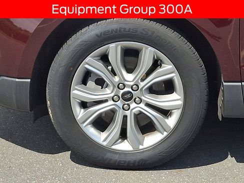 Used 2023 Ford Edge Titanium AWD/4WD image 8