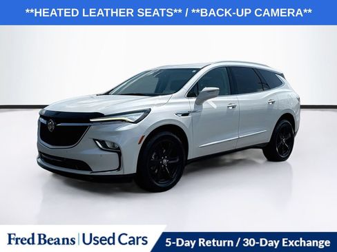 Used 2023 Buick Enclave Essence w/ Sport Touring Edition AWD/4WD image 3