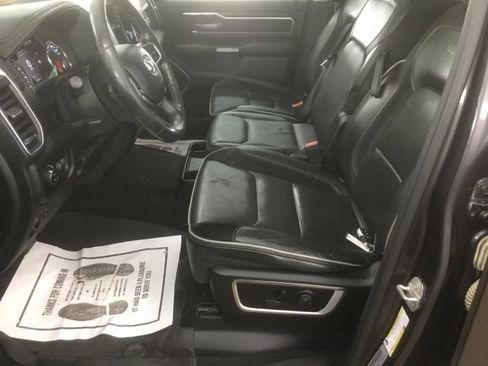 Used 2020 RAM 1500 Laramie AWD/4WD image 15