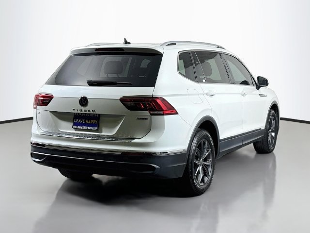 Used 2023 Volkswagen Tiguan SE AWD/4WD image 7