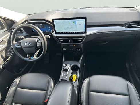 Used 2025 Ford Escape Platinum image 29