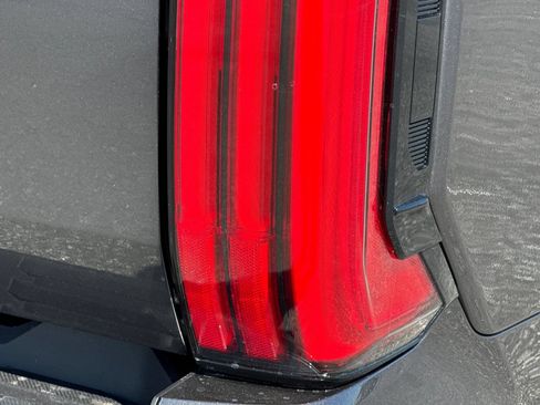 New 2026 Toyota Tundra Limited AWD/4WD image 32