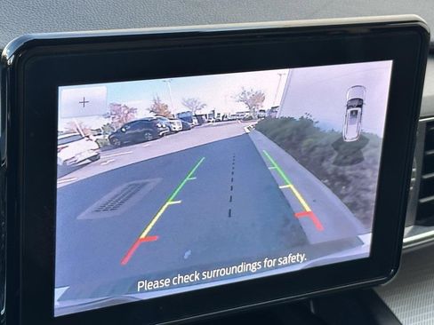 Used 2020 Ford Explorer XLT w/ Equipment Group 202A image 11