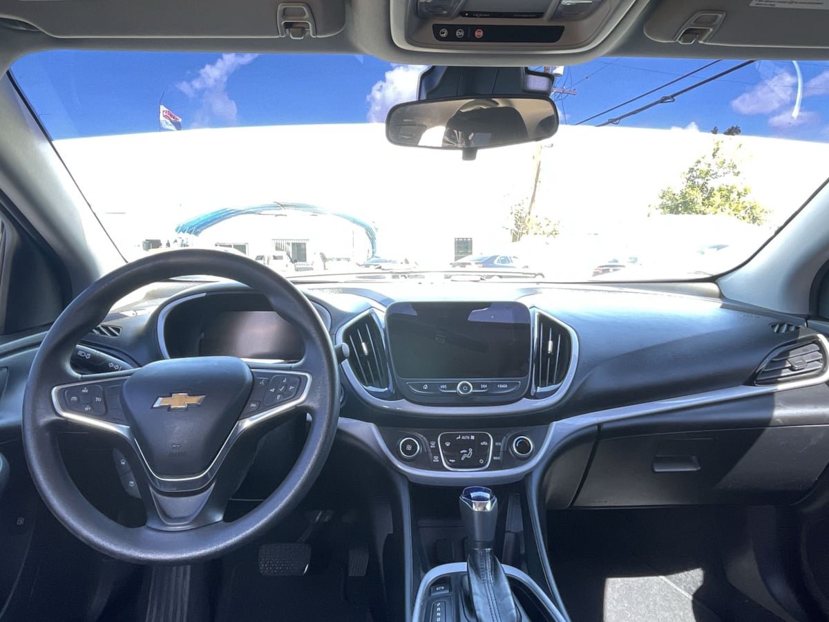 Used 2018 Chevrolet Volt LT FWD image 6