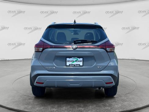 Used 2024 Nissan Kicks SV FWD image 6