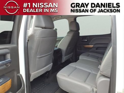 Used 2018 Chevrolet Silverado 1500 LTZ AWD/4WD image 27