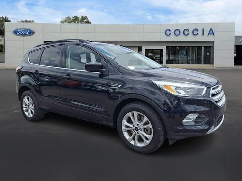 Certified 2018 Ford Escape SE w/ SE Sync 3 Package AWD/4WD image 3