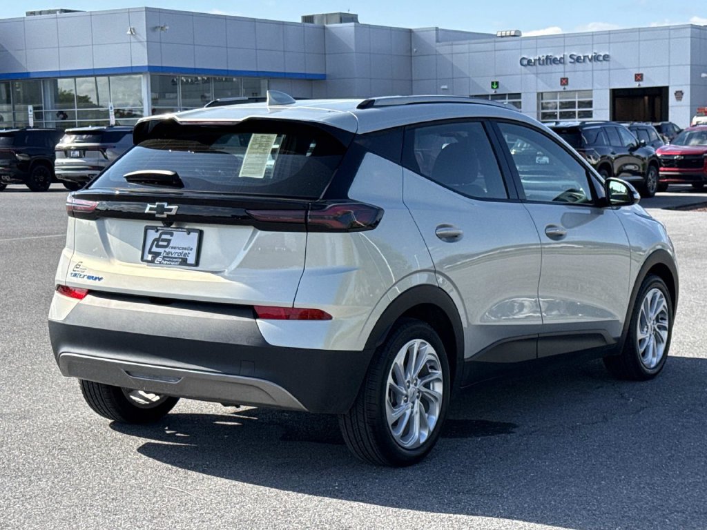 Used 2022 Chevrolet Bolt EUV LT FWD image 25