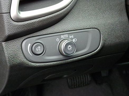 Certified 2019 Chevrolet Trax LS image 24