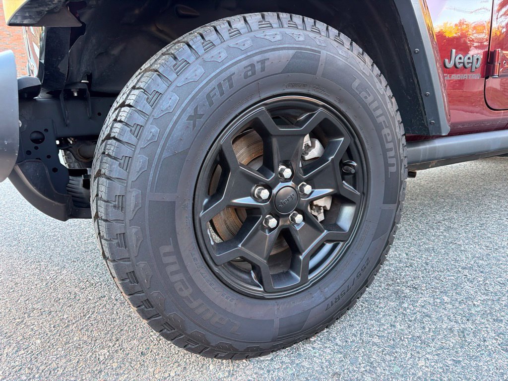 Used 2022 Jeep Gladiator Overland AWD/4WD image 10