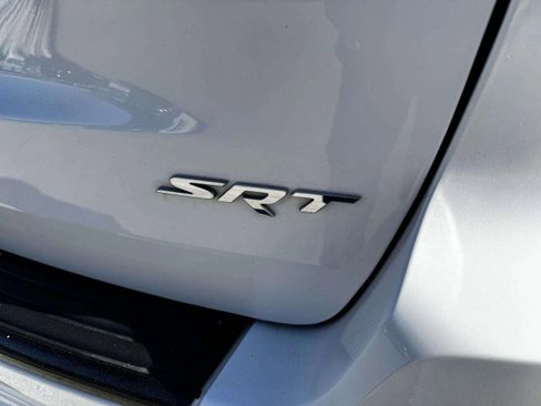 Used 2015 Jeep Grand Cherokee SRT image 15