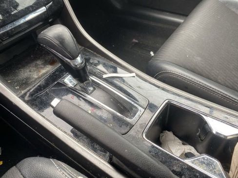 Used 2017 Honda Accord Sport image 27