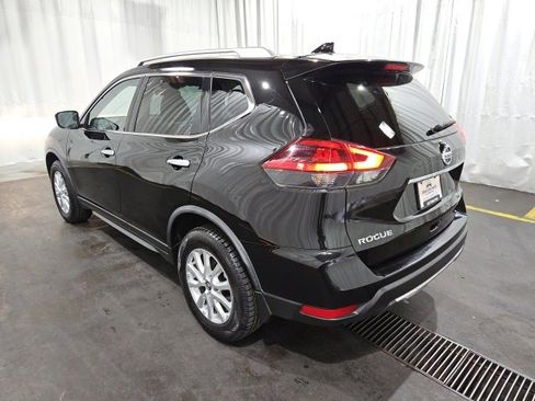 Used 2020 Nissan Rogue S w/ Special Edition Package image 5