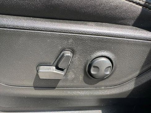 Certified 2025 RAM 1500 Big Horn AWD/4WD image 22