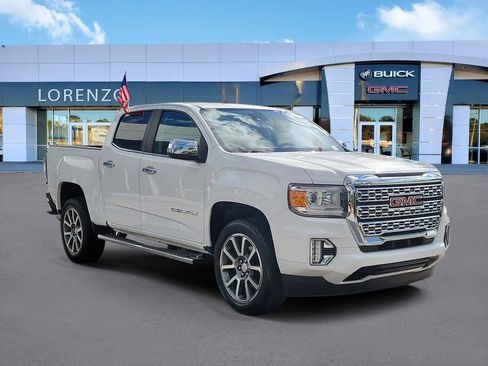 Used 2022 GMC Canyon Denali image 3