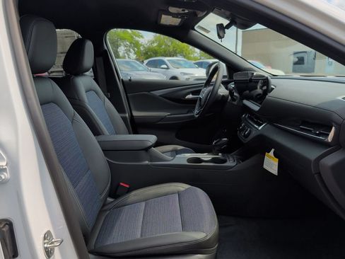 New 2026 Buick Envista Preferred w/ Convenience I Package FWD image 42