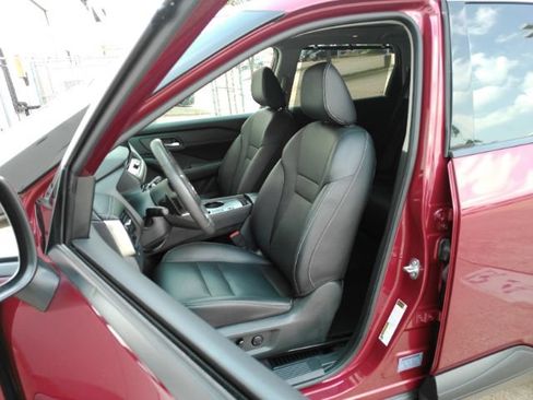 Used 2024 Nissan Rogue SL w/ SL Premium Package FWD image 5