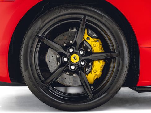 Used 2017 Ferrari 488 GTB RWD image 24