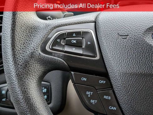 Used 2017 Ford Escape SE w/ Equipment Group 201A FWD image 25