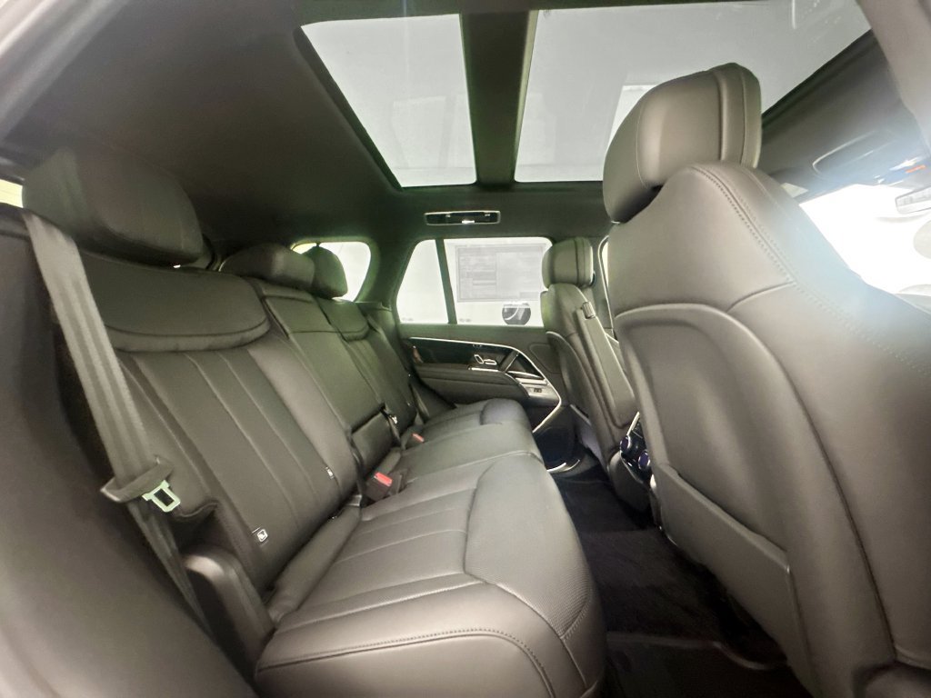 New 2026 Land Rover Range Rover SE AWD/4WD image 28