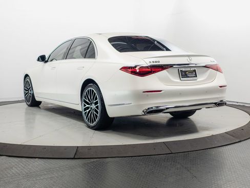 Used 2023 Mercedes-Benz S 580 4MATIC Sedan w/ 3D Technology Package image 33