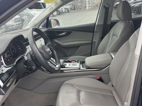 Used 2022 Audi Q7 Premium Plus w/ Premium Plus Package image 3