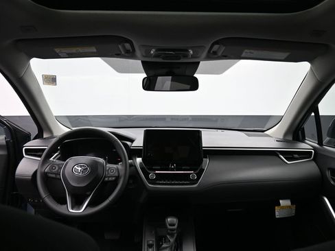Certified 2026 Toyota Corolla Cross LE w/ Moonroof Package AWD/4WD image 27