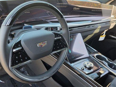 New 2026 Cadillac Escalade Luxury image 15