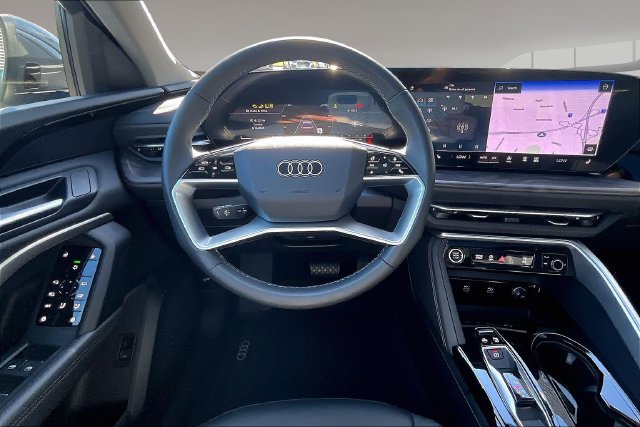 Used 2025 Audi Q5 Premium w/ Convenience Package AWD/4WD image 8