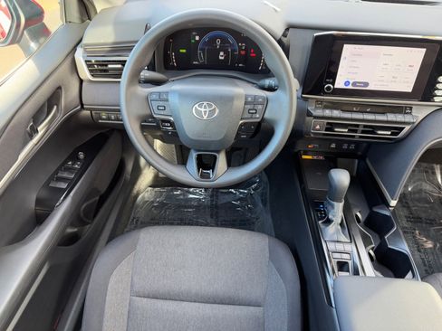 Certified 2025 Toyota Camry LE image 16