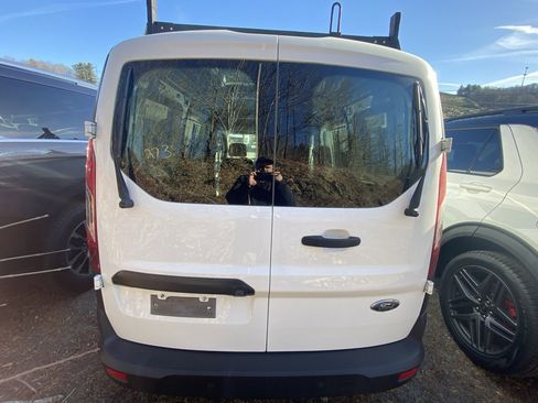 Used 2022 Ford Transit Connect XL image 9
