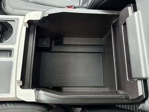 Used 2015 Ford F150 Lariat w/ Equipment Group 502A Luxury image 18