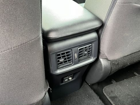 Used 2025 Toyota RAV4 XLE w/ Convenience Package image 24