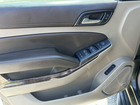 Used 2019 Chevrolet Tahoe LT AWD/4WD image 19