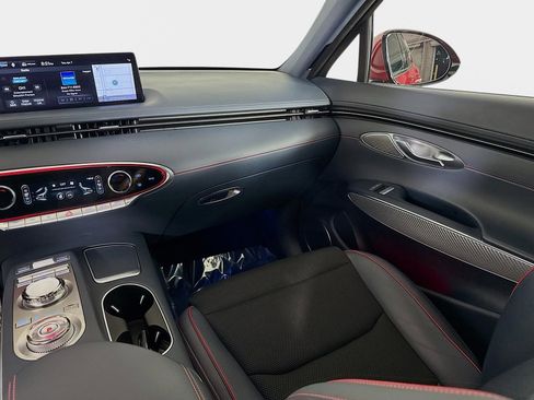 Certified 2024 Genesis GV70 2.5T w/ Sport Prestige Package AWD/4WD image 26
