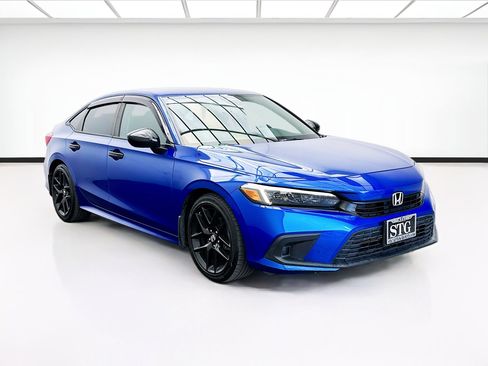 Used 2023 Honda Civic Sport image 3