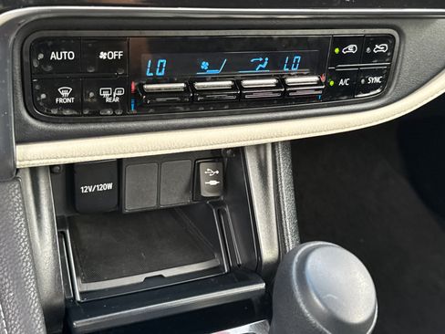 Certified 2018 Toyota Corolla iM image 31