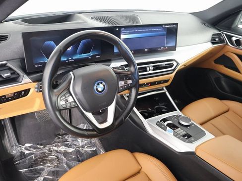 Used 2023 BMW i4 eDrive35 w/ Premium Package RWD image 7