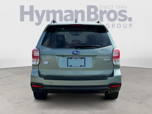 Used 2017 Subaru Forester 2.5i Touring AWD/4WD image 4