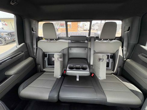 New 2026 Chevrolet Silverado 1500 ZR2 AWD/4WD image 36