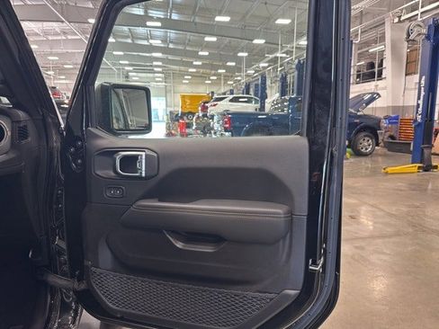 New 2025 Jeep Wrangler Sahara image 7
