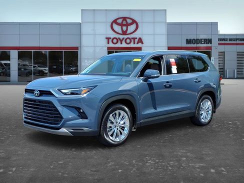 New 2026 Toyota Grand Highlander AWD image 1