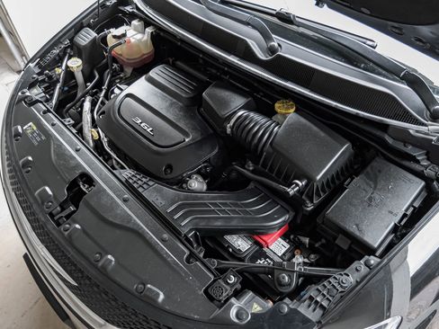 Used 2018 Chrysler Pacifica Limited image 66