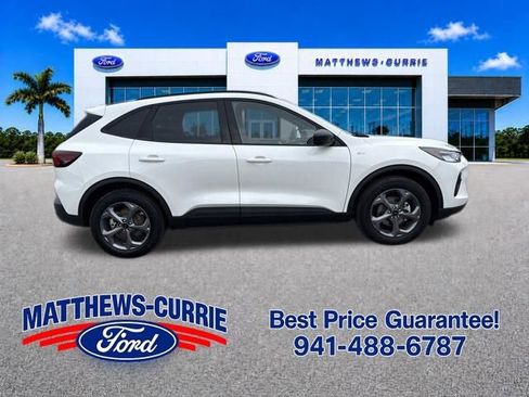 New 2026 Ford Escape ST-Line w/ Tech Pack #1 FWD image 3