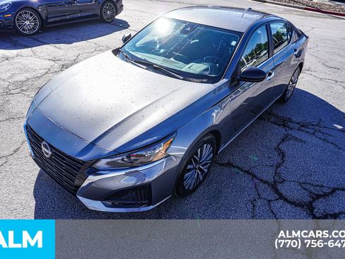 Used 2025 Nissan Altima 2.5 SV image 19