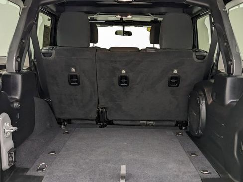 Used 2021 Jeep Wrangler Unlimited Sport image 7