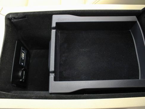 Used 2016 Lexus LS 460 w/ Comfort Package image 72