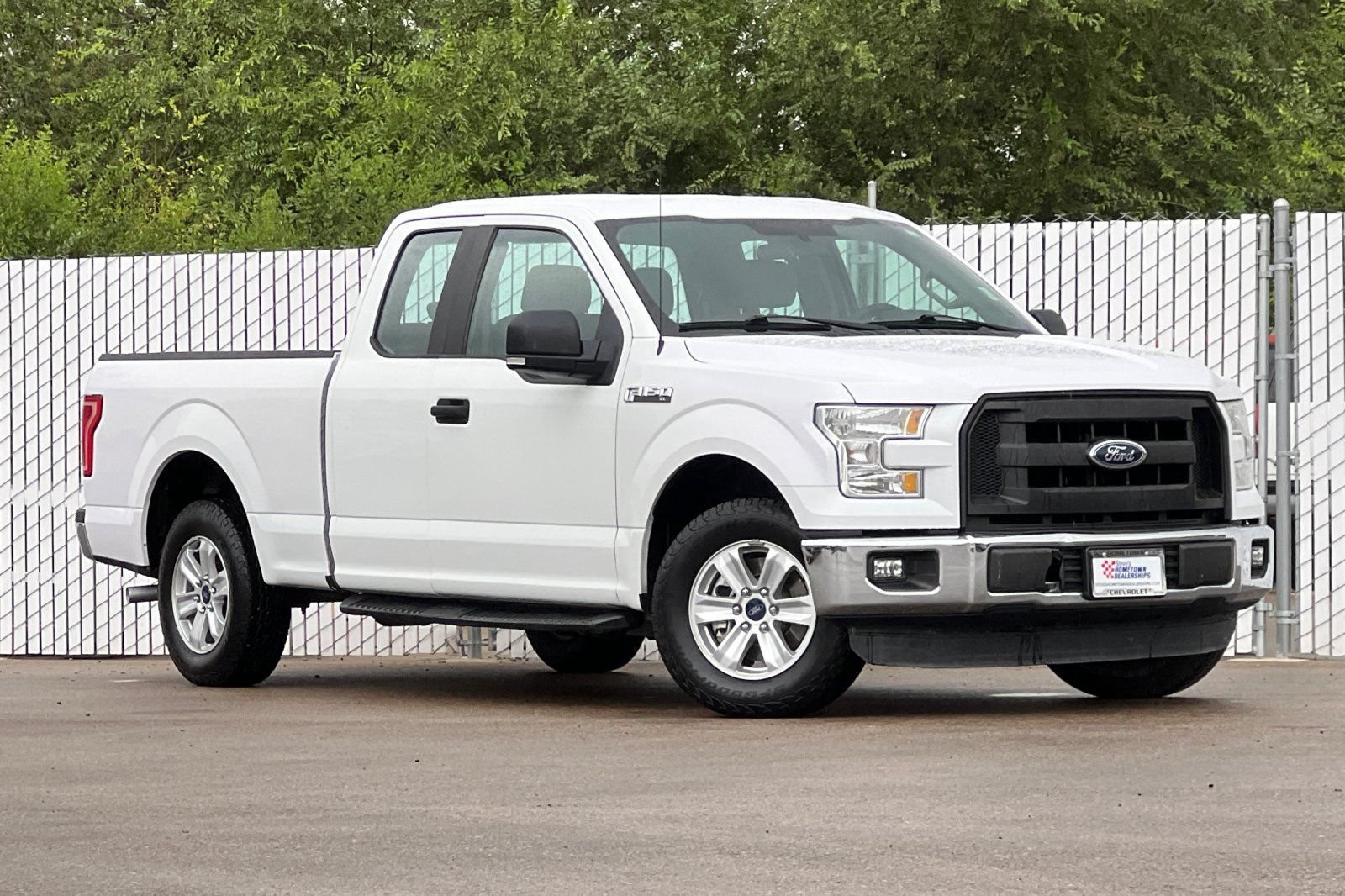 Used 2016 Ford F150 XL w/ Equipment Group 101A Mid RWD image 2
