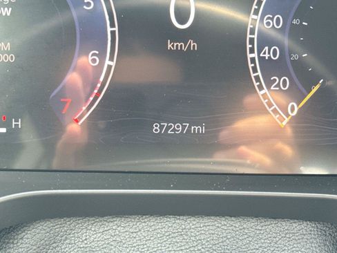 Used 2022 Jeep Grand Cherokee L Overland w/ Luxury Tech Group IV RWD image 8