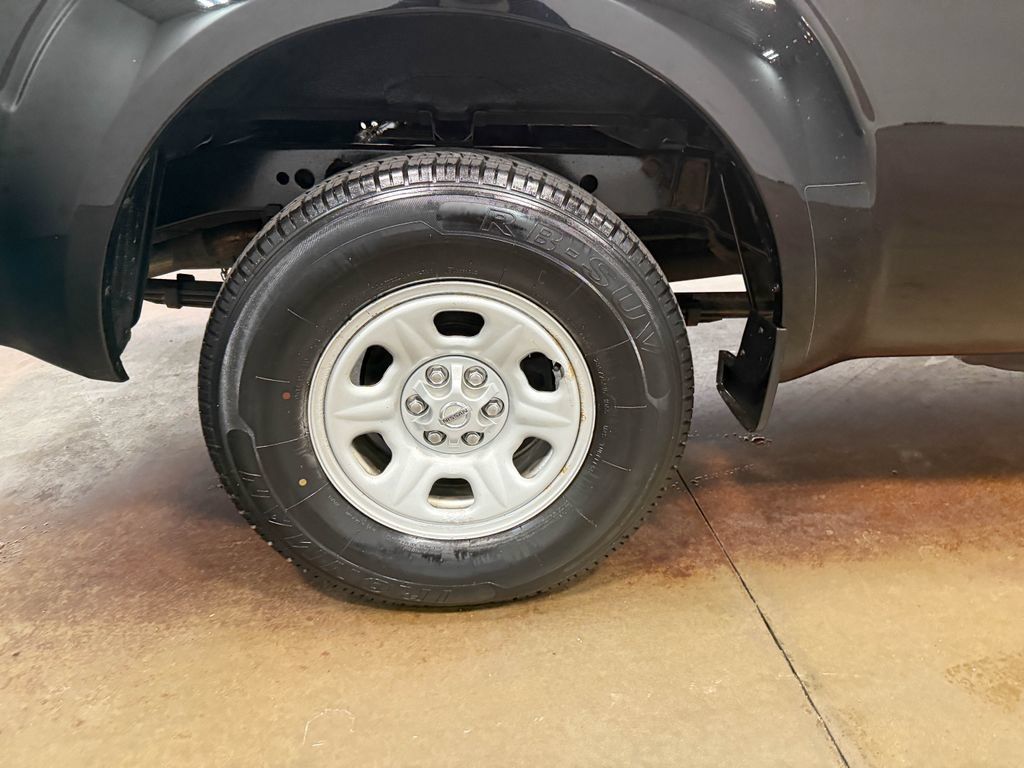 Used 2015 Nissan Frontier S RWD image 88